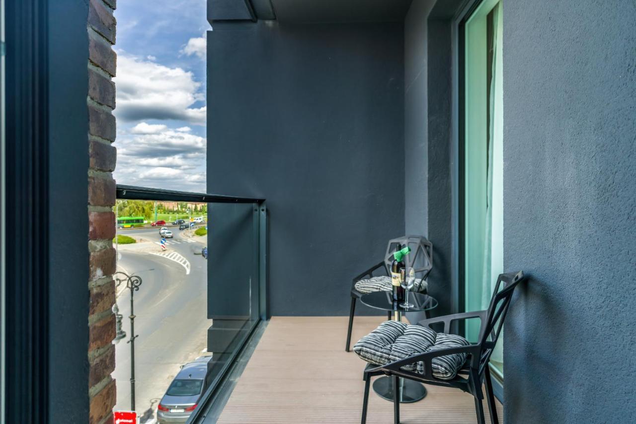 Apartments Poznan Chwaliszewo Residence With Free Garage By Noclegi Renters Kültér fotó