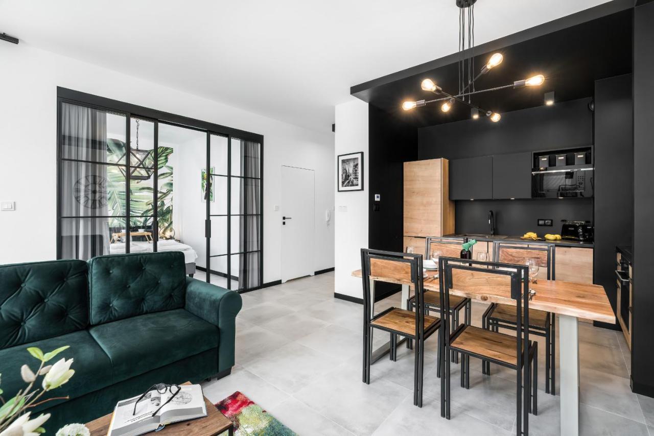 Apartments Poznan Chwaliszewo Residence With Free Garage By Noclegi Renters Kültér fotó